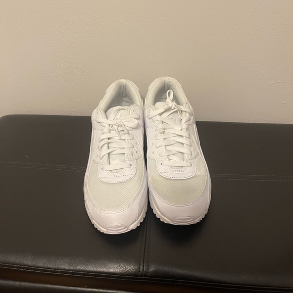 Men’s Nike Air Max - Picture 2 of 4